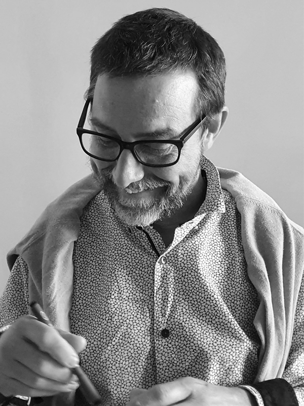 ZoomPortrait_YJ_Architecture_Interieur2_noiretblanc_600x800